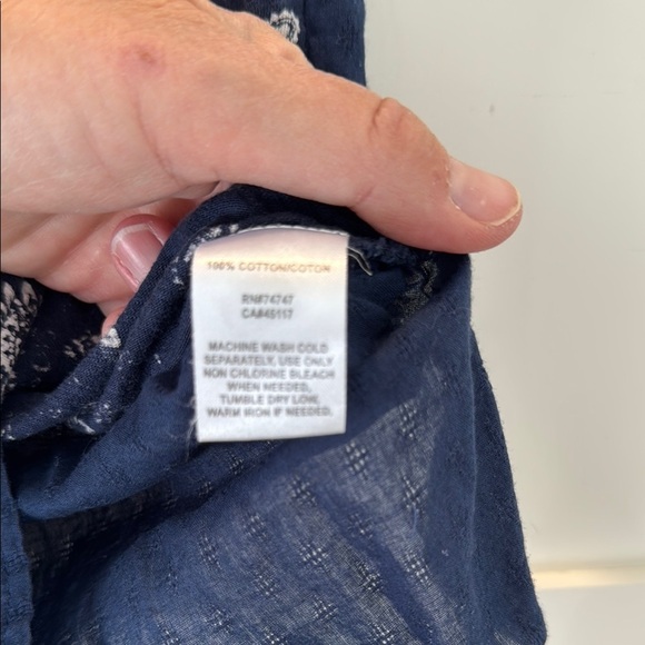 Natural Reflections Navy Paisley Women's Top size Large - Picture 5 of 8